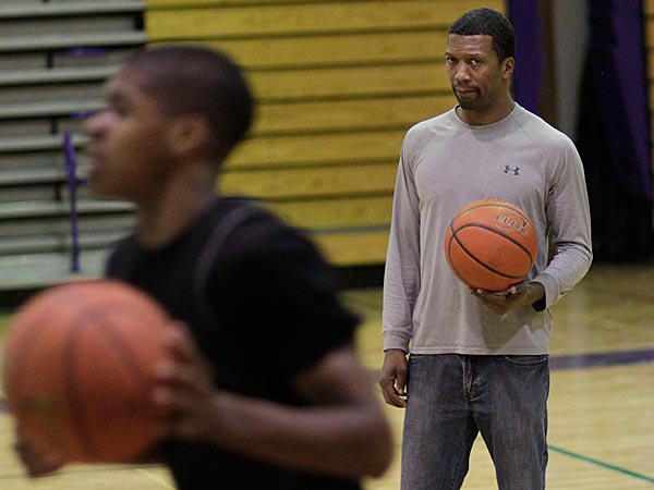 120414_king-basketball_600
